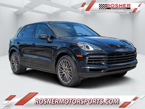 Used 2023 Porsche Cayenne Platinum Edition image 1
