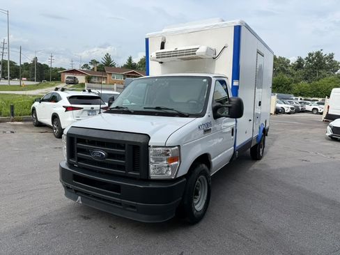Used 2024 Ford E-350 and Econoline 350 Super Duty w/ Power Windows & Locks Group RWD image 2