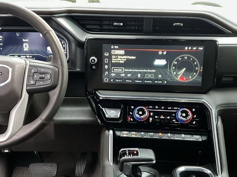 Certified 2025 GMC Sierra 1500 Denali w/ Technology Package image 29