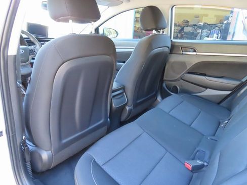 Used 2018 Hyundai Elantra SEL image 28