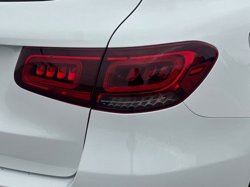 Used 2022 Mercedes-Benz GLC 300 image 26