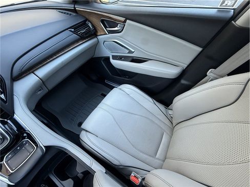 Used 2019 Acura RDX FWD w/ Advance Package image 12