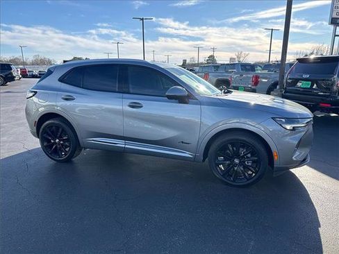 Used 2023 Buick Envision Avenir image 5