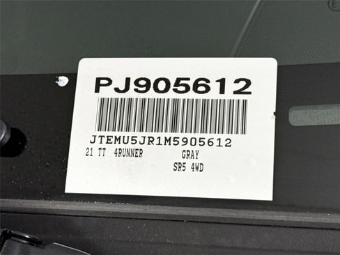 Used 2021 Toyota 4Runner SR5 AWD/4WD image 43