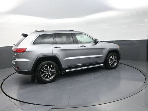 Used 2020 Jeep Grand Cherokee Limited w/ Luxury Group II AWD/4WD image 28