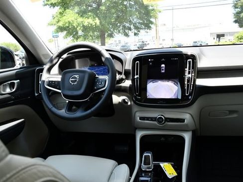 Used 2023 Volvo XC40 B5 Plus w/ Driver Assist Package AWD/4WD image 21