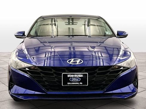 Used 2023 Hyundai Elantra SEL FWD image 3