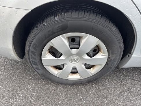 Used 2007 Toyota Camry LE image 9