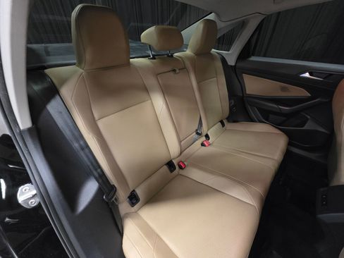 Used 2019 Volkswagen Jetta SE w/ Cold Weather Package FWD image 35
