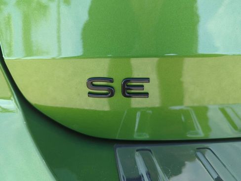 New 2026 Volkswagen Taos SE image 43