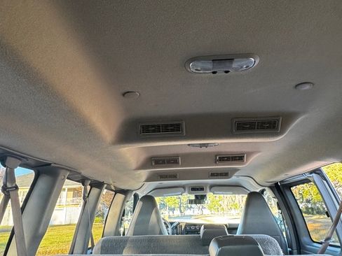 Used 2020 Chevrolet Express 3500 LT w/ LT Preferred Equipment Group image 20