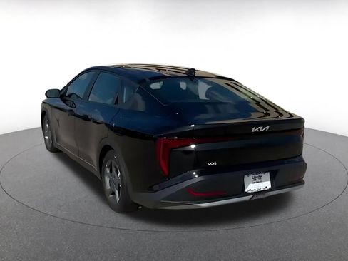 Used 2025 Kia K4 FWD image 10