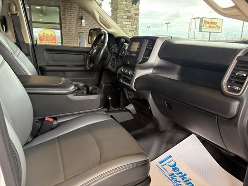 Used 2020 RAM 5500 Tradesman w/ Chrome Appearance Group image 28