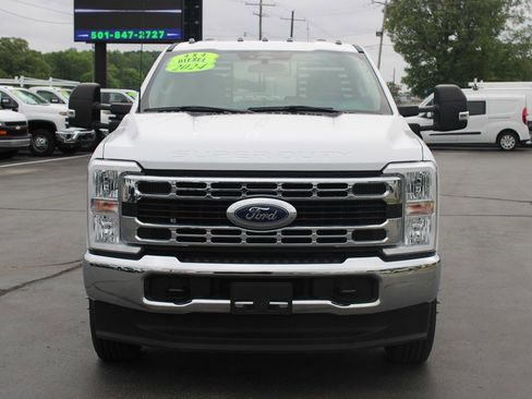 Used 2024 Ford F350 XLT AWD/4WD image 12