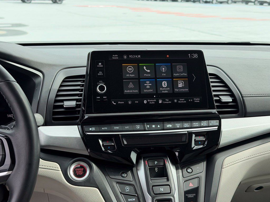 Used 2025 Honda Odyssey EX-L image 16