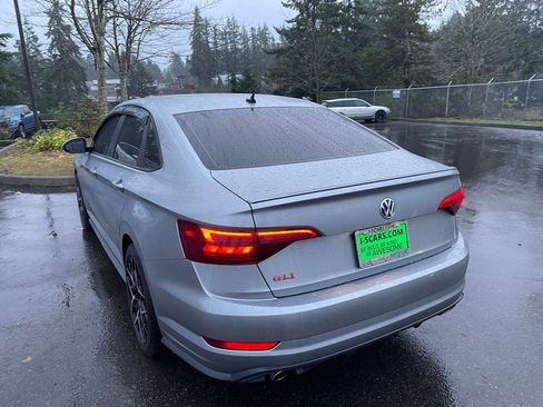 Used 2019 Volkswagen Jetta GLI image 6