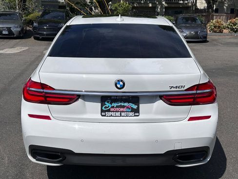 Used 2019 BMW 740i w/ Executive Package RWD image 11
