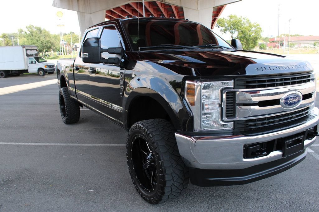 Used 2019 Ford F250 XLT w/ FX4 Off-Road Package AWD/4WD image 4