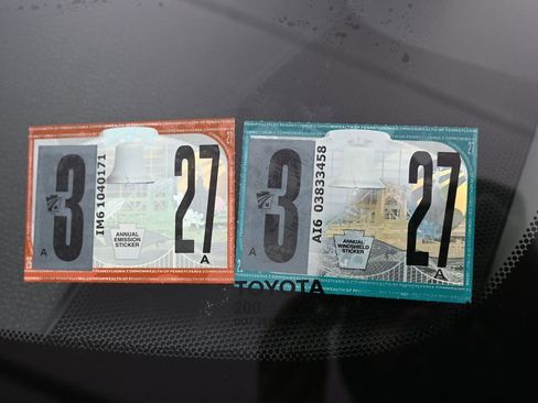 Used 2024 Toyota Sienna LE image 11