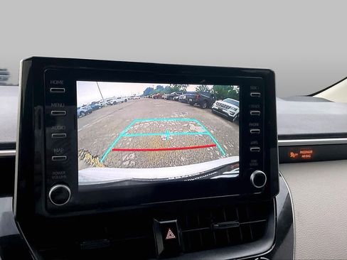 Used 2020 Toyota Corolla LE w/ Carpet Mat Package (TMS) FWD image 26