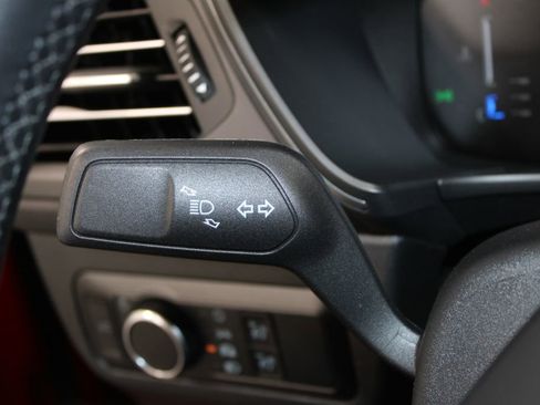 Used 2024 Ford Escape Active image 37