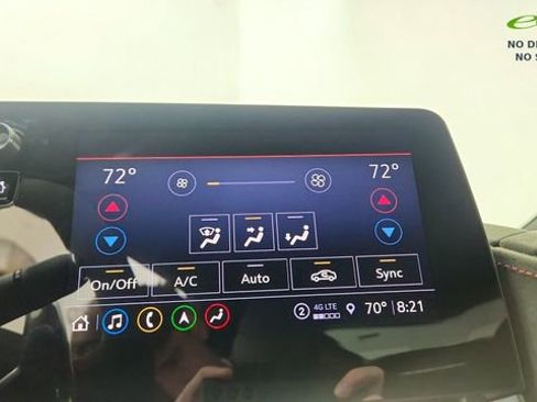 Used 2023 Chevrolet Corvette Stingray Premium Cpe RWD image 37