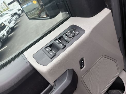 Used 2018 Ford F150 XL w/ Equipment Group 101A Mid AWD/4WD image 15