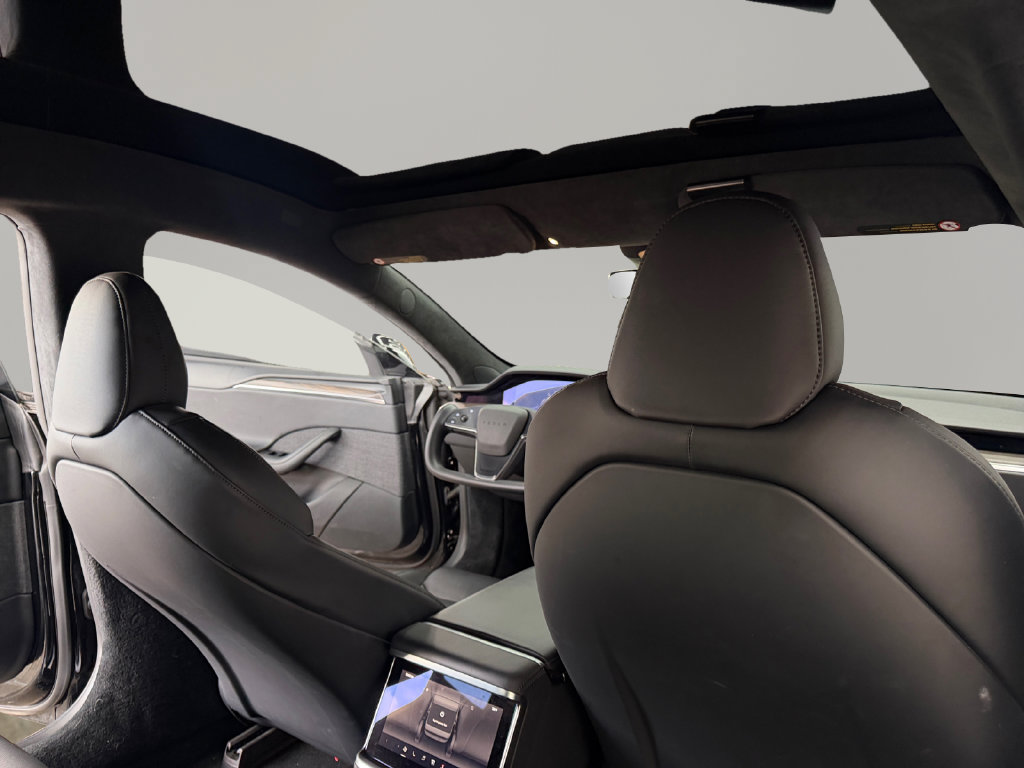 Used 2022 Tesla Model S AWD/4WD image 19