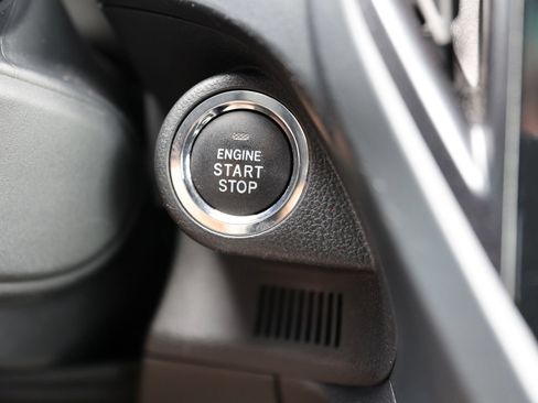 Used 2025 Subaru Forester Premium AWD/4WD image 33