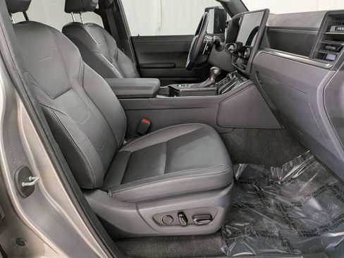 Certified 2024 Lexus GX 550 w/ Accessory Package (2T) image 37