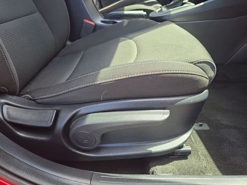 Used 2020 Kia Forte LXS FWD image 27