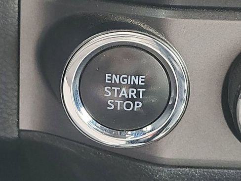 Used 2019 Toyota Tacoma TRD Sport image 23