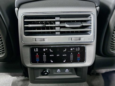 New 2026 Audi Q7 3.0T Prestige image 24