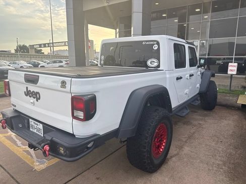 Used 2021 Jeep Gladiator Rubicon AWD/4WD image 3