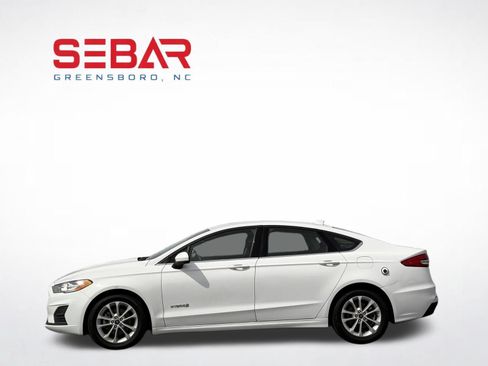 Used 2019 Ford Fusion SE FWD image 9