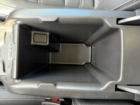 Used 2022 GMC Canyon Denali image 20