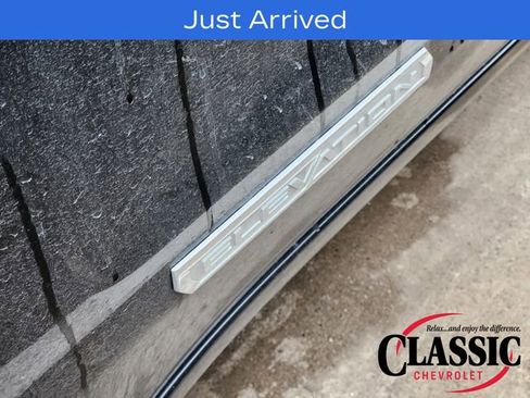 Used 2023 GMC Sierra 1500 Elevation RWD image 13