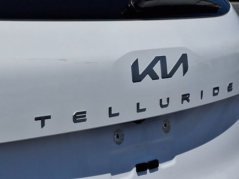 Certified 2024 Kia Telluride LX AWD/4WD image 28