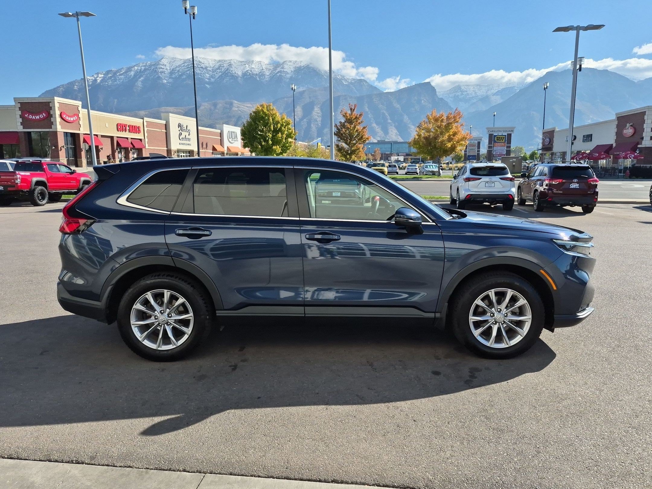 Used 2023 Honda CR-V EX-L image 2