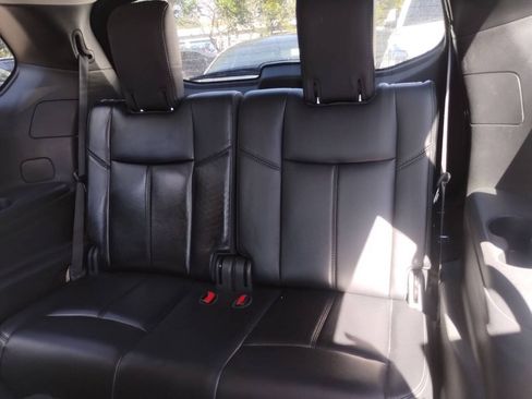 Used 2018 Nissan Pathfinder SL FWD image 25