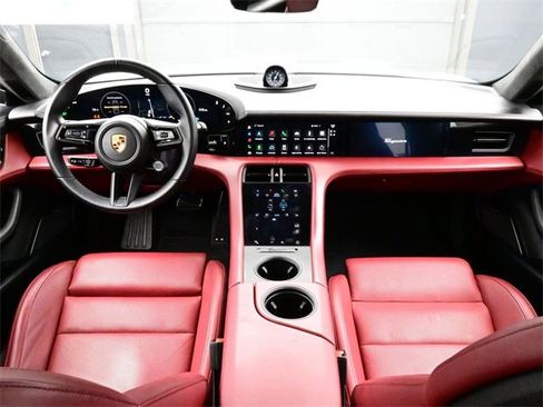 Used 2020 Porsche Taycan Turbo S image 19