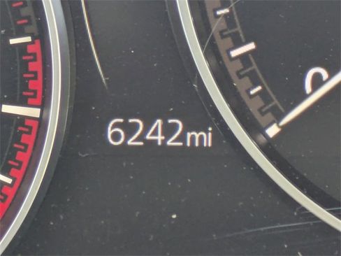 Used 2025 MAZDA MAZDA3 s image 20