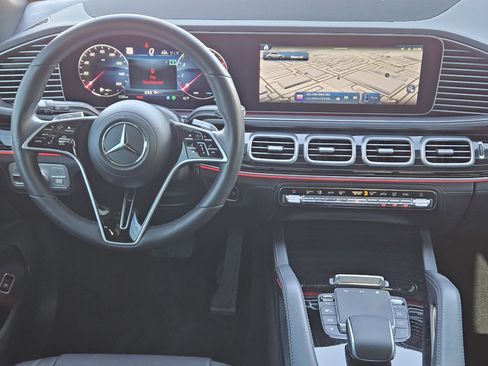 Used 2024 Mercedes-Benz GLE 450 4MATIC image 26