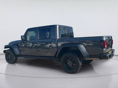 Used 2024 Jeep Gladiator Sport AWD/4WD image 6