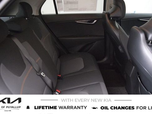 New 2026 Kia Niro LX image 14