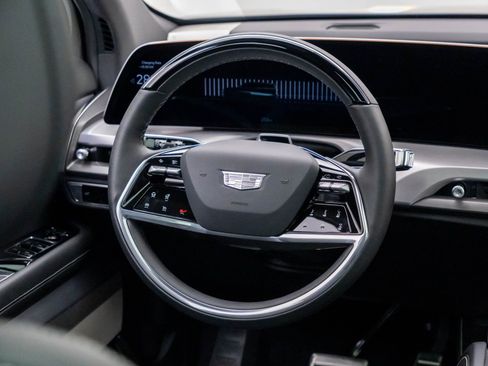 New 2026 Cadillac Vistiq Luxury w/ LPO, Floor Liner Package AWD/4WD image 11