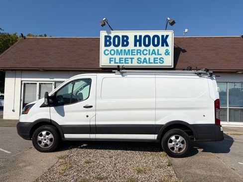 Used 2019 Ford Transit 250 130 Low Roof RWD image 25