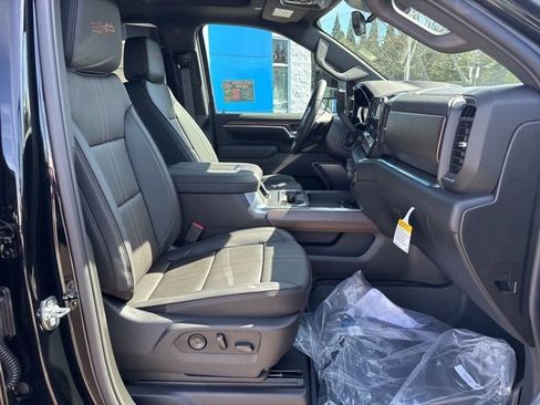 New 2026 Chevrolet Silverado 3500 High Country w/ High Country Premium Package AWD/4WD image 43