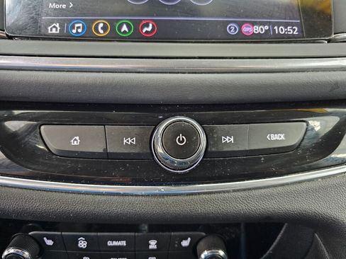 Used 2020 Buick Enclave Essence w/ Sound and Sites Package AWD/4WD image 24