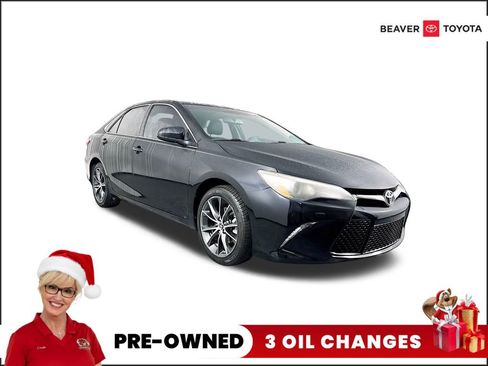 Used 2015 Toyota Camry XSE image 1